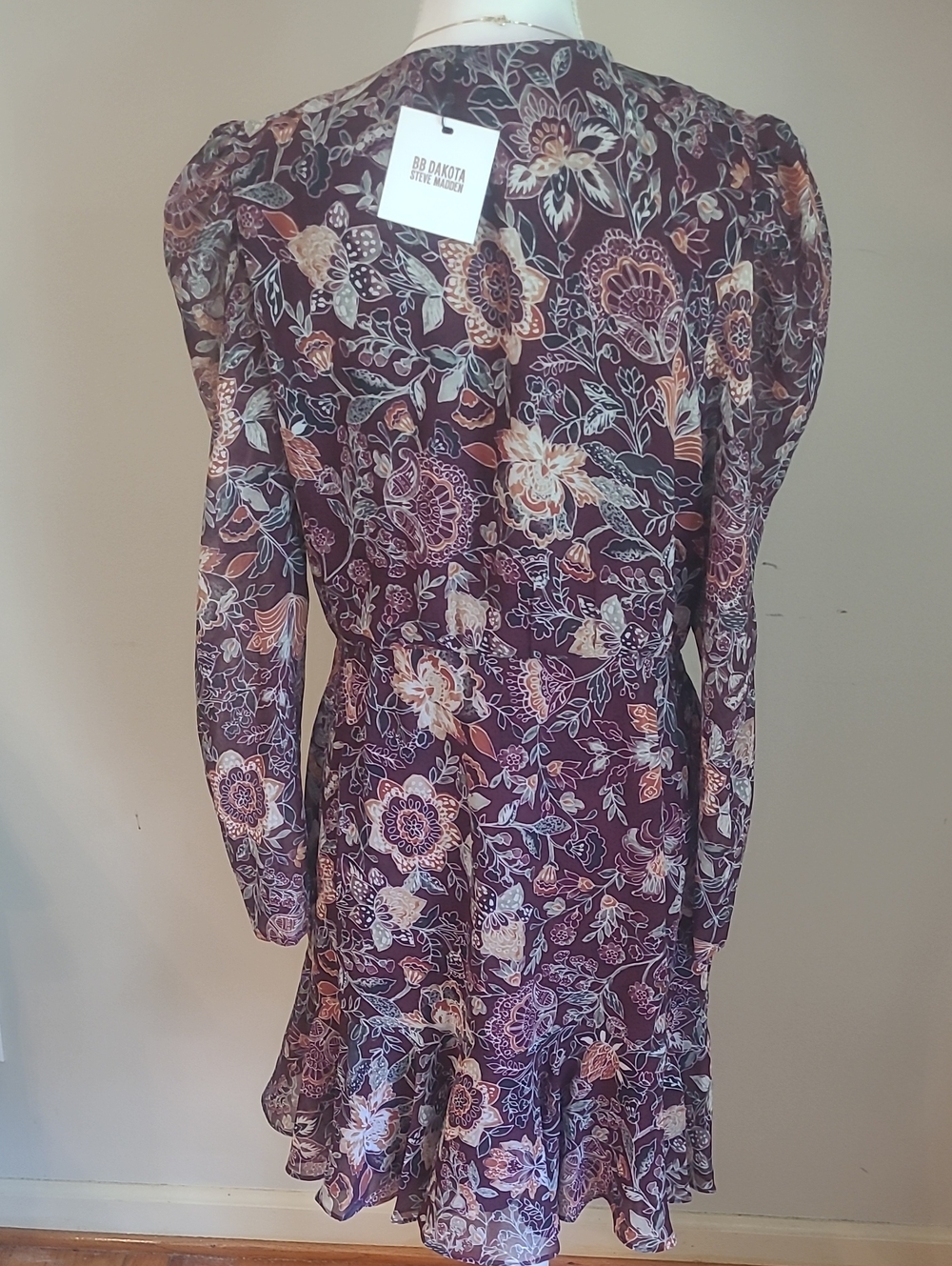 BB Dakota by Steve Madden. Fancy That Dress. Size L - Picture 4 of 8